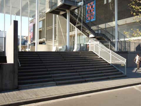 Theaterplein Antwerpen stairs