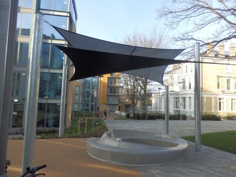 Banc In & Out pour King's College Residence, Champion Hill Londres
