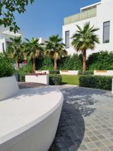 concrete bench, round bench, jumeirah golf estates