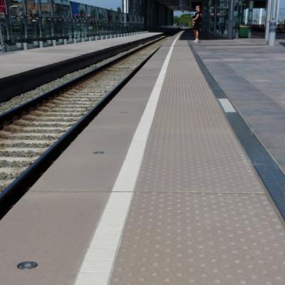 Gent station platform edge